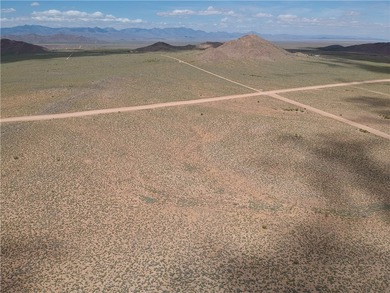 RARE OPPORTUNITY FOR INVESTORS ! 5 parcels all together totaling on Valle Vista Golf Course in Arizona - for sale on GolfHomes.com, golf home, golf lot