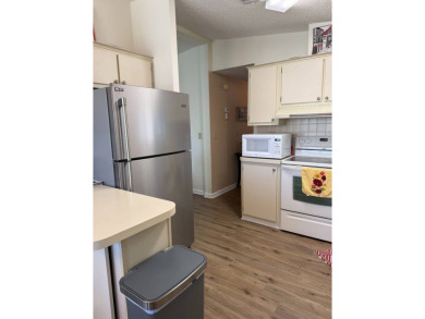 This lovely, 2/2 manufactured home is on leased land. Located in on Pine Lakes Country Club in Florida - for sale on GolfHomes.com, golf home, golf lot