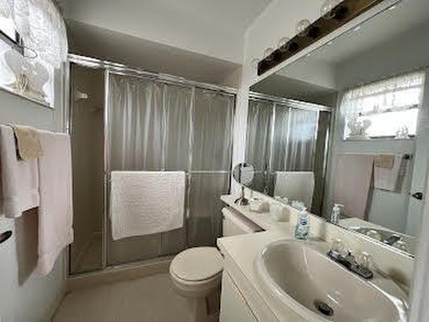 LOCATION IS THE KEY! NESTLED IN A VIBRANT 55+ COMMUNITY, THIS on Forest Oaks Golf Club in Florida - for sale on GolfHomes.com, golf home, golf lot