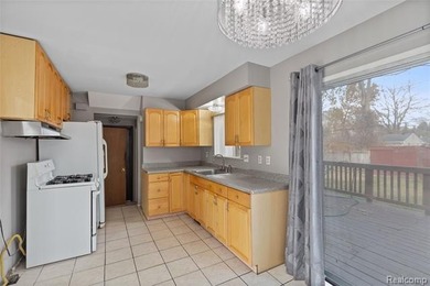 Don't miss this opportunity to own a colonial with a great on Evergreen Hills Golf Course in Michigan - for sale on GolfHomes.com, golf home, golf lot