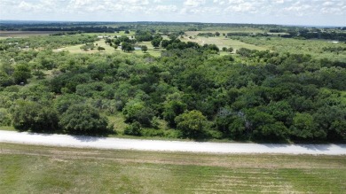 Wouldn't normally advise hunting on small acreage, but this 24 on Creek Bend Golf Course in Texas - for sale on GolfHomes.com, golf home, golf lot