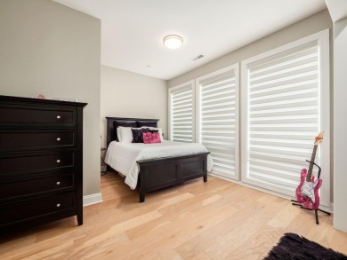 Immaculate and better than new, this 2nd-floor end-unit condo in on Little Turtle Golf Club in Ohio - for sale on GolfHomes.com, golf home, golf lot