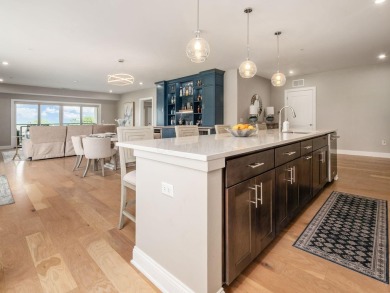 Immaculate and better than new, this 2nd-floor end-unit condo in on Little Turtle Golf Club in Ohio - for sale on GolfHomes.com, golf home, golf lot