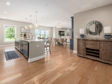 Immaculate and better than new, this 2nd-floor end-unit condo in on Little Turtle Golf Club in Ohio - for sale on GolfHomes.com, golf home, golf lot