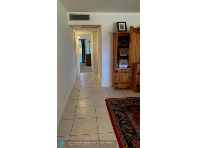 Welcome to this charming 2 bedrooms and 2 full bathrooms. first on Kings Point Golf -Flanders Way in Florida - for sale on GolfHomes.com, golf home, golf lot