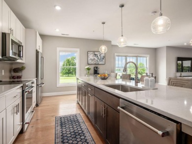 Immaculate and better than new, this 2nd-floor end-unit condo in on Little Turtle Golf Club in Ohio - for sale on GolfHomes.com, golf home, golf lot