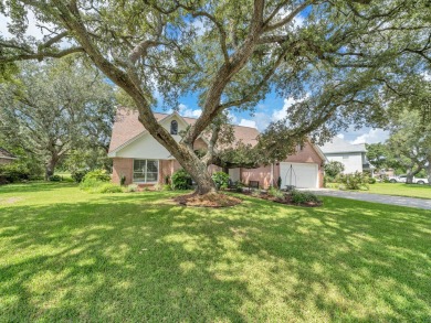 Stunning 4 bedroom and 3 bath home with 3290 sq ft located in on Shalimar Pointe Golf and Country Club in Florida - for sale on GolfHomes.com, golf home, golf lot