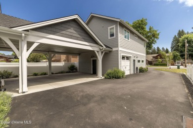 Hayden Lake Country Club Beauty! Turn-key Custom Golf Course on Hayden Lake Country Club in Idaho - for sale on GolfHomes.com, golf home, golf lot