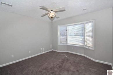 This beautifully updated patio home offers the perfect blend of on Arrowhead Golf Club in Kentucky - for sale on GolfHomes.com, golf home, golf lot