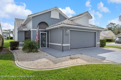 Welcome to the serene GlenLakes golf lifestyle! This move-in on Glen Lakes Country Club in Florida - for sale on GolfHomes.com, golf home, golf lot