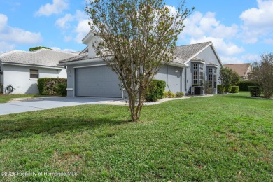 Welcome to the serene GlenLakes golf lifestyle! This move-in on Glen Lakes Country Club in Florida - for sale on GolfHomes.com, golf home, golf lot