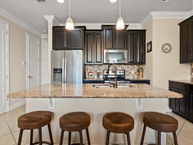 Short Sale. Beautiful CORNER LOT townhome located in amazing on Eagle Creek Golf Club in Florida - for sale on GolfHomes.com, golf home, golf lot