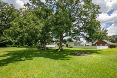 Welcome to this stunning 2,239 sq ft, 3-bedroom, 2-bath brick on Lakeview Golf and Country Club in Georgia - for sale on GolfHomes.com, golf home, golf lot