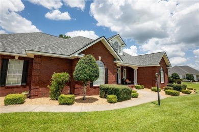 Welcome to this stunning 2,239 sq ft, 3-bedroom, 2-bath brick on Lakeview Golf and Country Club in Georgia - for sale on GolfHomes.com, golf home, golf lot
