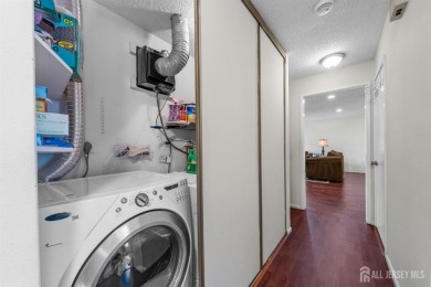 Public: Discover easy one-level living in this charming end unit on Clearbrook Golf Club in New Jersey - for sale on GolfHomes.com, golf home, golf lot