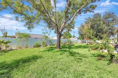 Welcome to this stunning, move-in-ready home located in the on Royal Tee Country Club in Florida - for sale on GolfHomes.com, golf home, golf lot