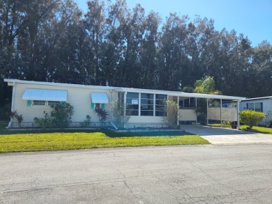 CHARMING COTTAGE HOME WITH PRIVATE BACK YARD! NEW VINYL PLANK on Vista Plantation Golf Club in Florida - for sale on GolfHomes.com, golf home, golf lot