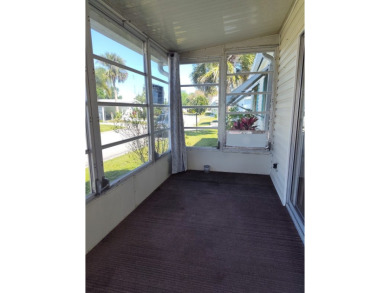 CHARMING COTTAGE HOME WITH PRIVATE BACK YARD! NEW VINYL PLANK on Vista Plantation Golf Club in Florida - for sale on GolfHomes.com, golf home, golf lot
