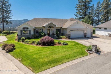 Don't miss this meticulously maintained 3 bed, 2.5 bath, 2,138 on The Highlands Golf Course, LLC in Idaho - for sale on GolfHomes.com, golf home, golf lot
