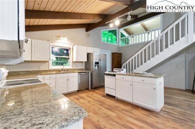 Location, acreage, privacy and room for all. That is what this on Beech Mountain Club in North Carolina - for sale on GolfHomes.com, golf home, golf lot