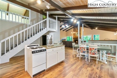 Location, acreage, privacy and room for all. That is what this on Beech Mountain Club in North Carolina - for sale on GolfHomes.com, golf home, golf lot