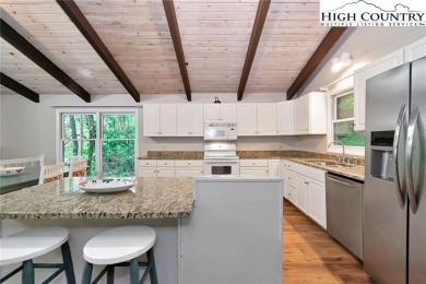 Location, acreage, privacy and room for all. That is what this on Beech Mountain Club in North Carolina - for sale on GolfHomes.com, golf home, golf lot