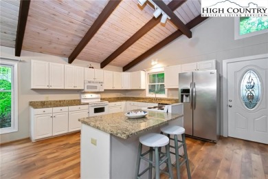 Location, acreage, privacy and room for all. That is what this on Beech Mountain Club in North Carolina - for sale on GolfHomes.com, golf home, golf lot