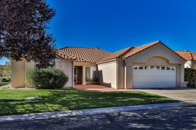 Beautifully updated 3 bed, 2 bath townhome situated in the on Green Spring Country Club in Utah - for sale on GolfHomes.com, golf home, golf lot