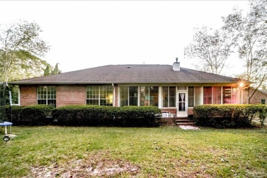 Welcome to this beautiful home located in Stonebrook Village on Stonebrook Golf Club in Florida - for sale on GolfHomes.com, golf home, golf lot