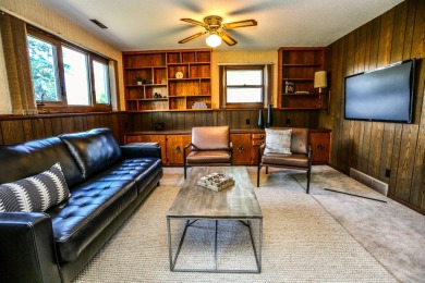 Beautiful Home on Aberdeen's North SideWelcome to this stunning on Lee Park Golf Course in South Dakota - for sale on GolfHomes.com, golf home, golf lot
