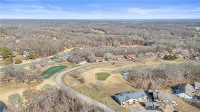 Charming townhome with stunning views of Metfield Golf Course on Bella Vista - Metfield Golf Complex and Country Club in Arkansas - for sale on GolfHomes.com, golf home, golf lot