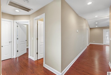 Beautiful, well-maintained patio home ideally located in the on Arrowhead Golf Club in Kentucky - for sale on GolfHomes.com, golf home, golf lot