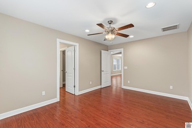 Beautiful, well-maintained patio home ideally located in the on Arrowhead Golf Club in Kentucky - for sale on GolfHomes.com, golf home, golf lot