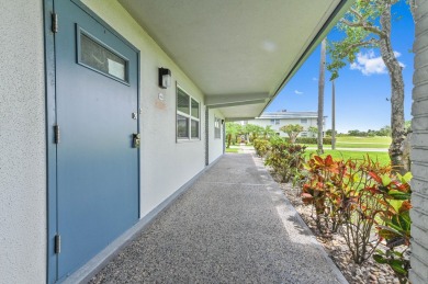 WALK IN TUBPARTIAL IMPACT GLASS WINDOWSEnjoy the comfort & style on Kings Point Golf -Flanders Way in Florida - for sale on GolfHomes.com, golf home, golf lot