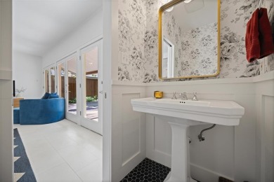 Welcome home to this classic Kessler bungalow, on a picturesque on Stevens Park Golf Course in Texas - for sale on GolfHomes.com, golf home, golf lot