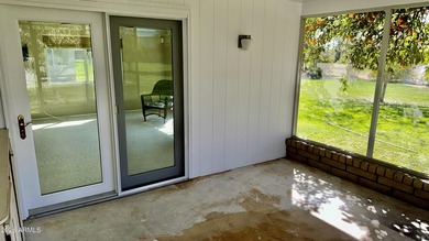 Charming Gemini move-in-ready, freshly painted, light and bright on PalmBrook Country Club in Arizona - for sale on GolfHomes.com, golf home, golf lot
