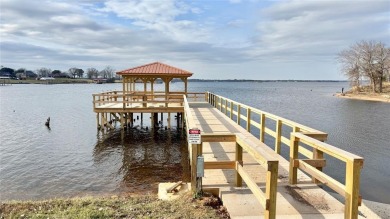 This charming 2-bedroom, 2-bathroom, 1,100 SF barndominium is on Links At Lands End in Texas - for sale on GolfHomes.com, golf home, golf lot