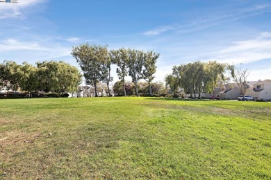 Welcome to this charming 2 bedrooms, 2.5 bathrooms home located on Chuck Corica Golf Complex in California - for sale on GolfHomes.com, golf home, golf lot