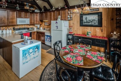 Great townhouse design, sturdy built condominium in a prime on Beech Mountain Club in North Carolina - for sale on GolfHomes.com, golf home, golf lot