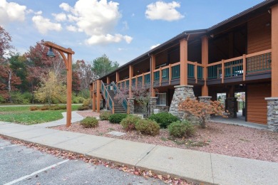 Lofted condo - don't let this pass you by! 2 bedroom lofted on Coldwater Canyon Golf Course in Wisconsin - for sale on GolfHomes.com, golf home, golf lot