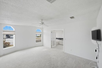Rare find ... THREE bedrooms and two bathrooms. Almost 2100sf of on Savanna Golf Club in Florida - for sale on GolfHomes.com, golf home, golf lot