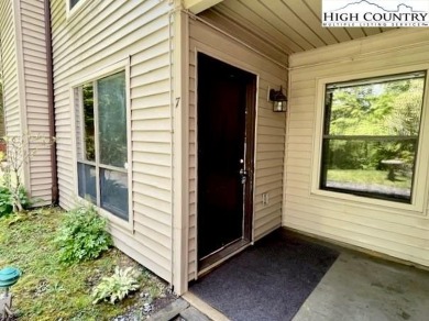 Great location of this Sugar Mountain Misty Woods 2 BR 2BA condo on Sugar Mountain Golf Course in North Carolina - for sale on GolfHomes.com, golf home, golf lot