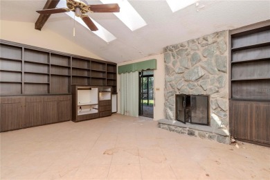 Charming 3/2 Pool Home in Sarasota, FL - Perfect Location on Palm Aire Country Club of Sarasota in Florida - for sale on GolfHomes.com, golf home, golf lot