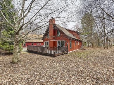 Welcome to 69 Timber Hill Lane, a beautiful home located in the on Tarry Brae Municipal Golf Course in New York - for sale on GolfHomes.com, golf home, golf lot