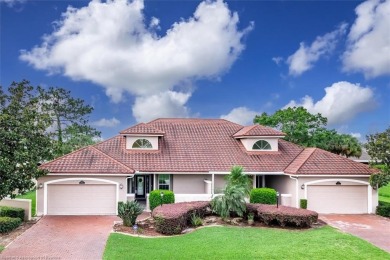 MOVE IN READY! Three bedroom, two bath, two-car garage villa in on Sun n Lake Golf and Country Club in Florida - for sale on GolfHomes.com, golf home, golf lot