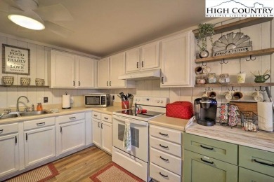 This charming 3BR/2B townhouse style condo offers fantastic on Beech Mountain Club in North Carolina - for sale on GolfHomes.com, golf home, golf lot