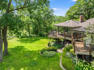 Impeccable executive ranch on 1.89 acre wooded lot overlooking on Buena Vista Golf Course in Illinois - for sale on GolfHomes.com, golf home, golf lot