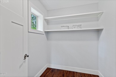 This beautifully crafted home offers the perfect blend of modern on Chinook Winds Golf Resort in Oregon - for sale on GolfHomes.com, golf home, golf lot