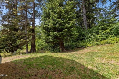 This beautifully crafted home offers the perfect blend of modern on Chinook Winds Golf Resort in Oregon - for sale on GolfHomes.com, golf home, golf lot