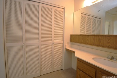 Pearl Regency in Aiea! A convenient 1 bedroom 1 bath pet on Pearl Country Club in Hawaii - for sale on GolfHomes.com, golf home, golf lot
